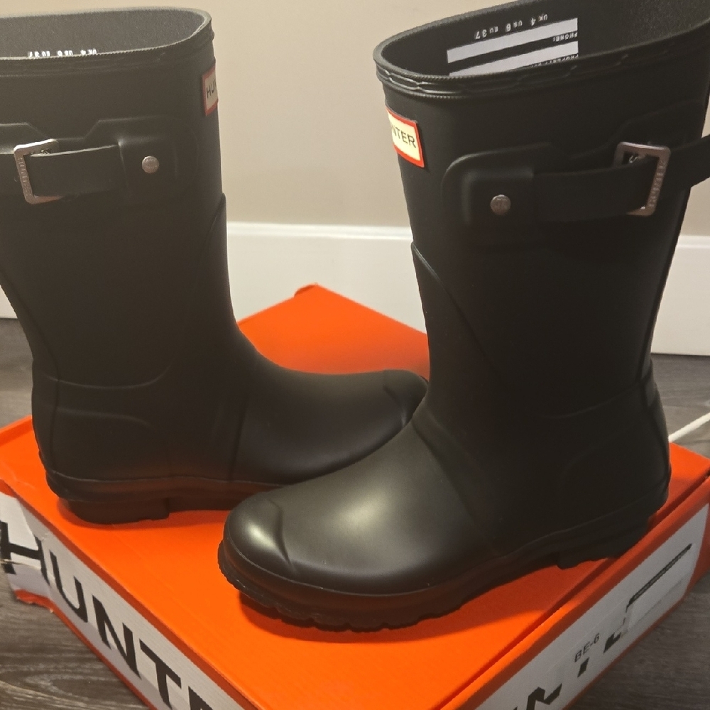 Hunter Classic The Original Short Black Boots Size 6 NEW - Picture 4 of 9